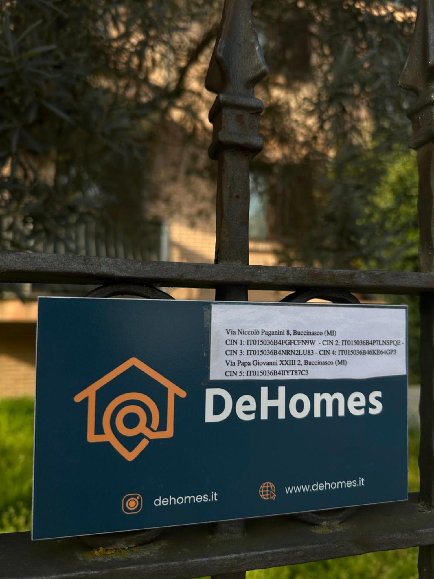 Dehomes - Relax & Business Apartments Buccinasco Luaran gambar