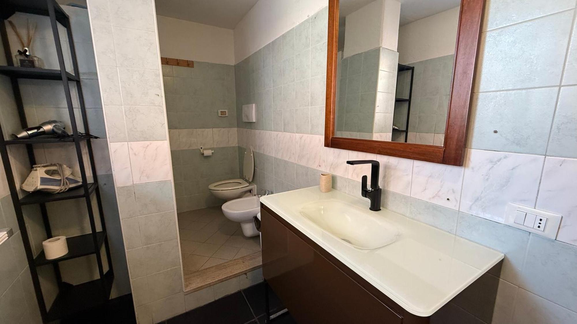 Dehomes - Relax & Business Apartments Buccinasco Luaran gambar